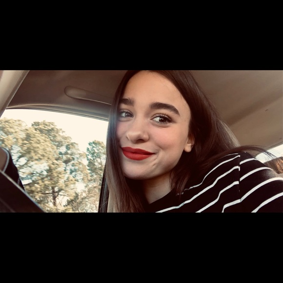 Meet your Posher, Angela - Picture 1 of 1